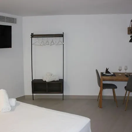 El Mirador Apartment *